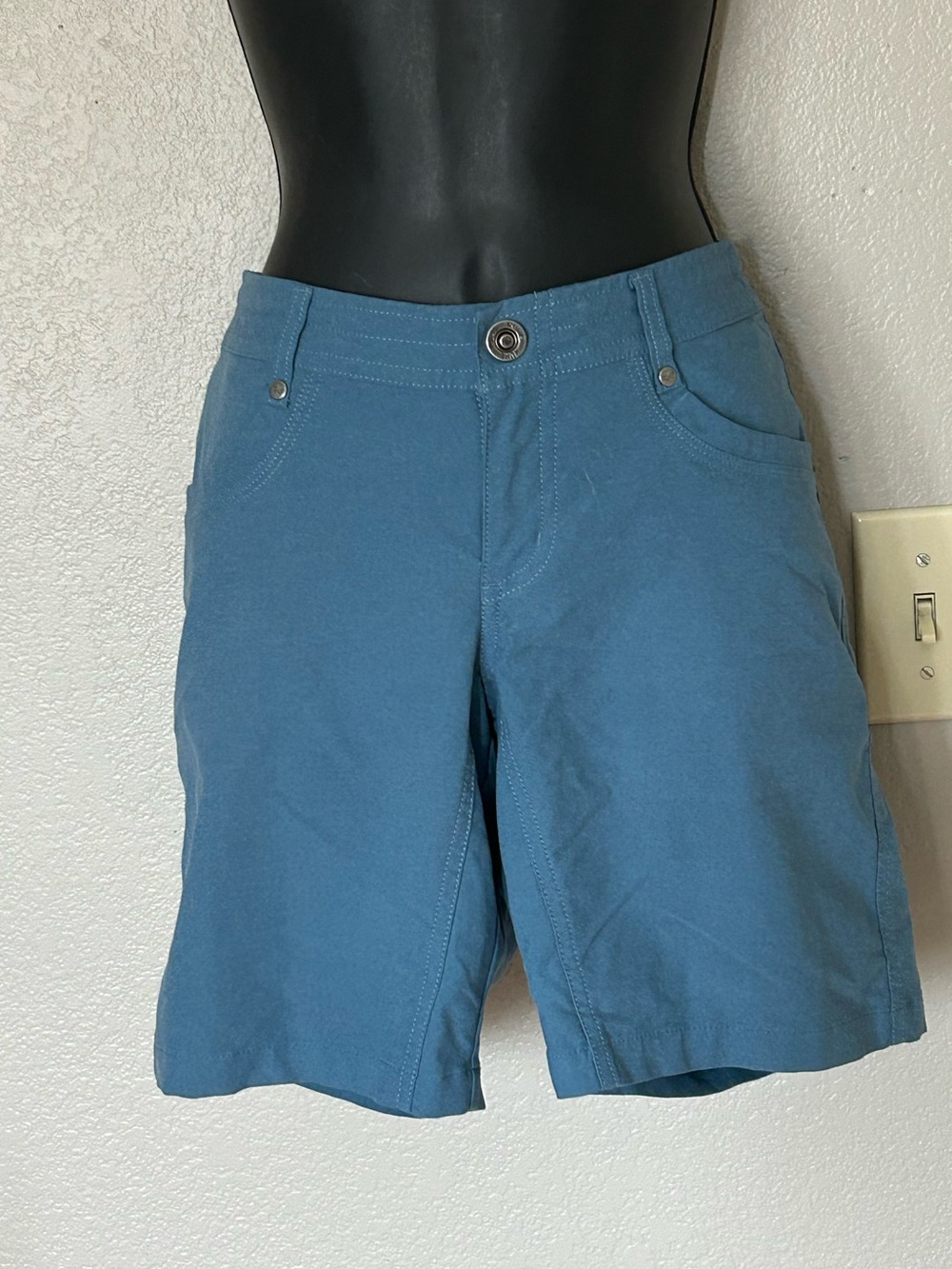 Kuhl Women's Trekr™ 8" Short UPF/UV Protection Mid-Rise Hiking Shorts Sz 4
